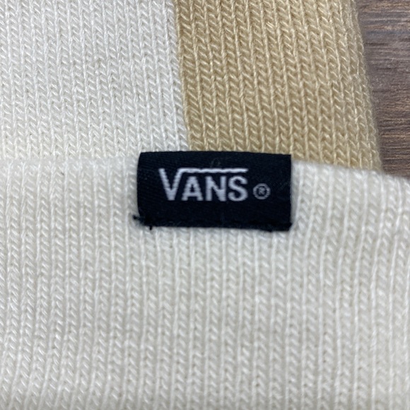 VANS BEANIE BRAND 🔥 NEW - Picture 2 of 5